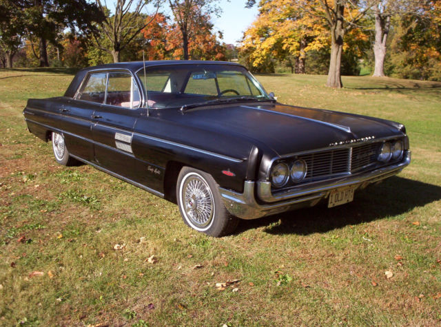 1962 Oldsmobile 98 "Holiday" Hardtop 1962 Oldsmobile 98
