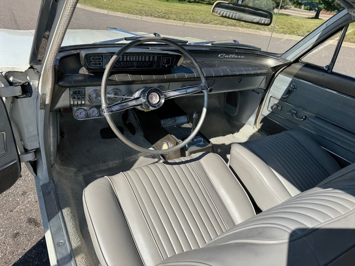 1962 Oldsmobile Cutlass F85 - photo 10