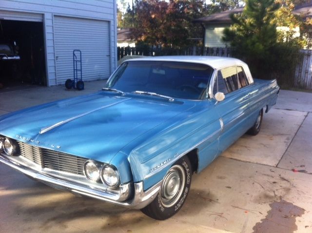 1962 Oldsmobile Dynamic 88 2 door hardtop 394 V-8 1962 Oldsmobile Eighty-Eight Dynamic
