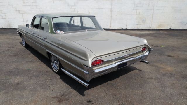 1961 Oldsmobile Eighty-Eight - photo 2