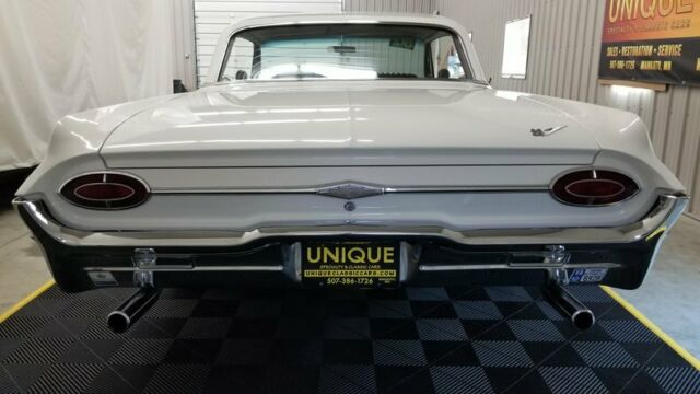 1962 Oldsmobile Dynamic 88 Holiday Coupe - photo 5