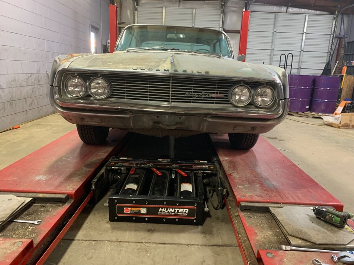 1962 Oldsmobile Ninety-Eight - photo 2