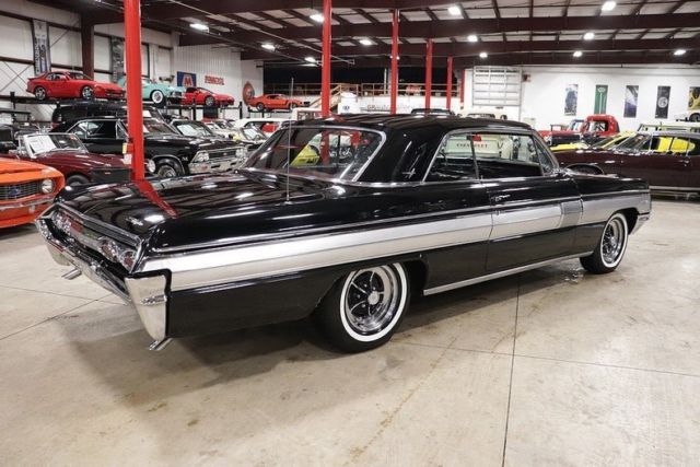 1962 Oldsmobile Starfire -- - photo 5