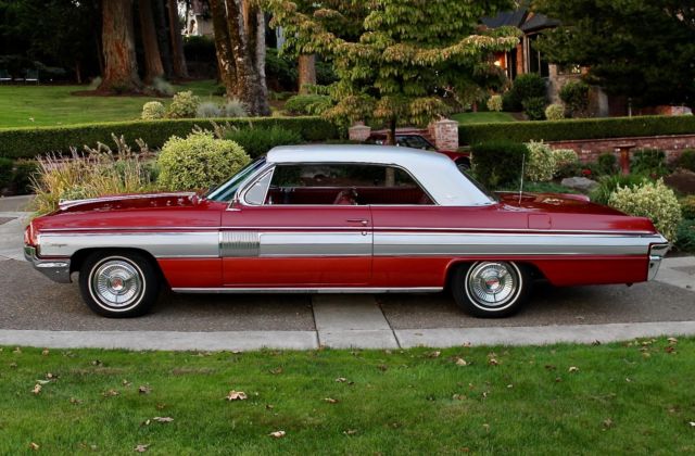 1962 Oldsmobile Starfire 2-door Hardtop - photo 3