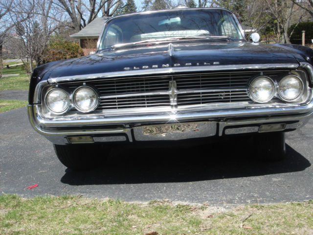 1962 Oldsmobile Starfire - photo 2
