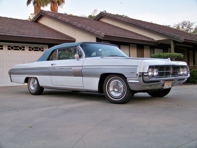 1962 OLDSMOBILE STARFIRE CONVERTIBLE 1962 Oldsmobile Starfire