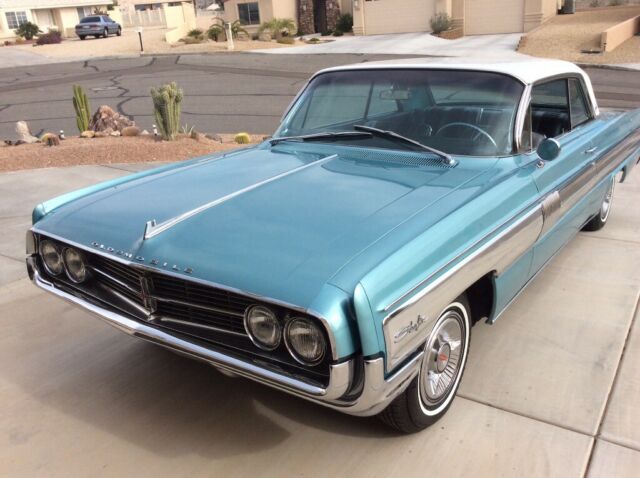 1962 Oldsmobile Starfire