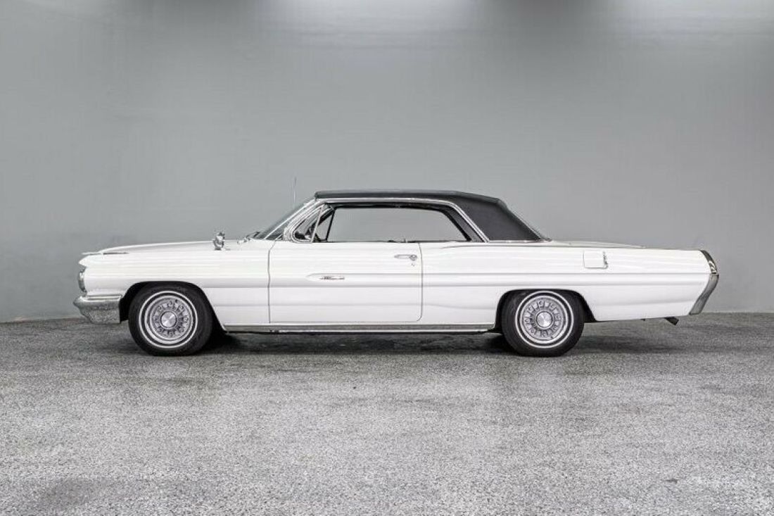 1962 Pontiac Grand Prix - photo 3