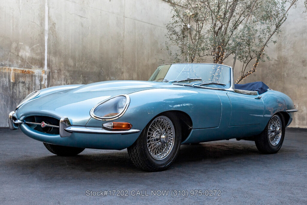 1962 Jaguar XK Series I Flat Floor Roadster Right-Hand-Drive - photo 12