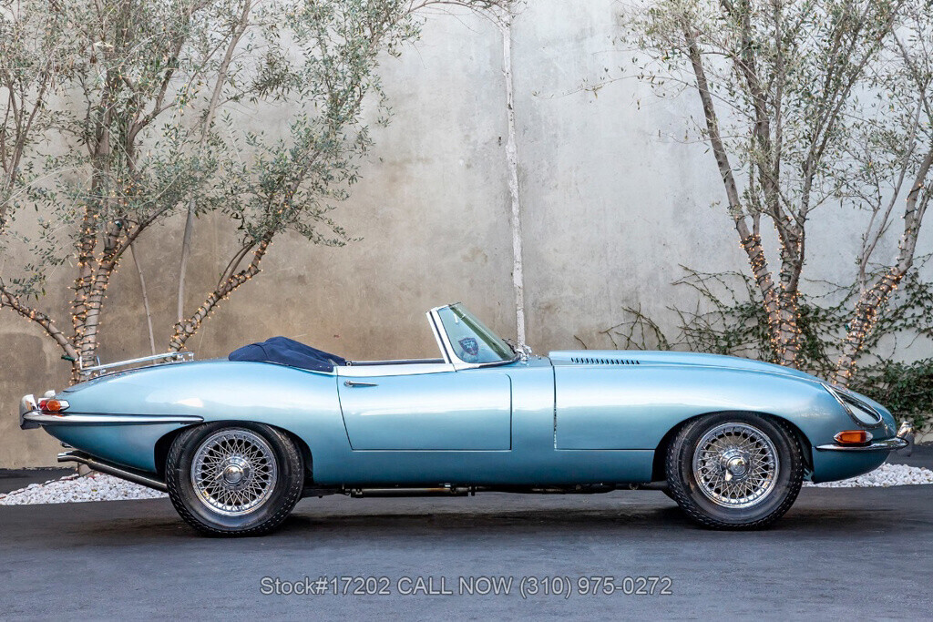1962 Jaguar XK Series I Flat Floor Roadster Right-Hand-Drive - photo 5