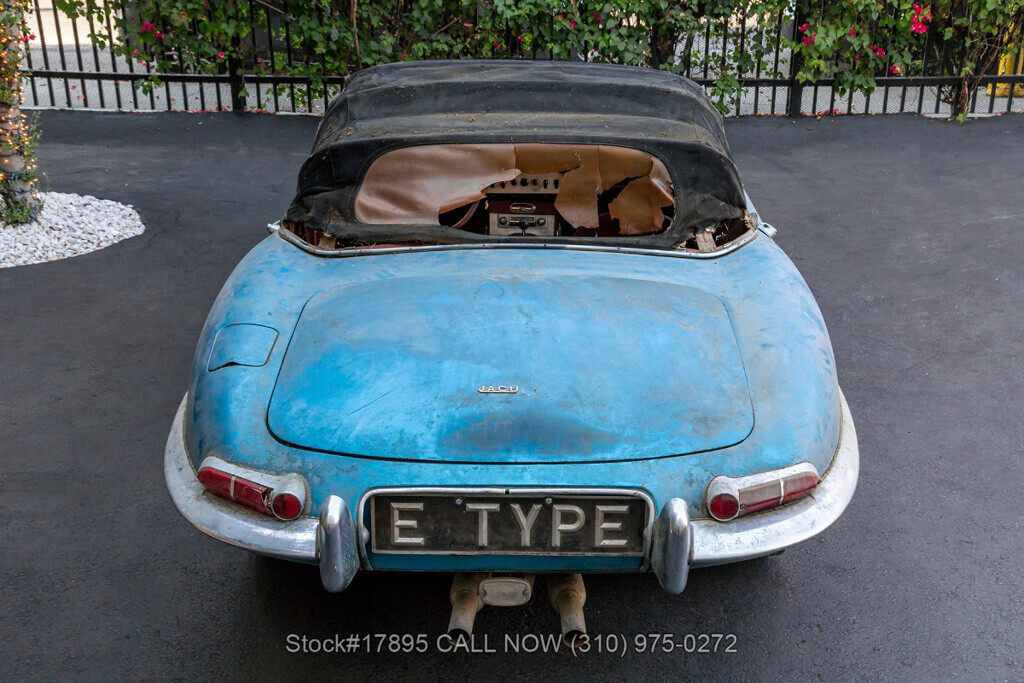 1962 Jaguar XK Series I Flat Floor Roadster With a Louvered Bonne - photo 11