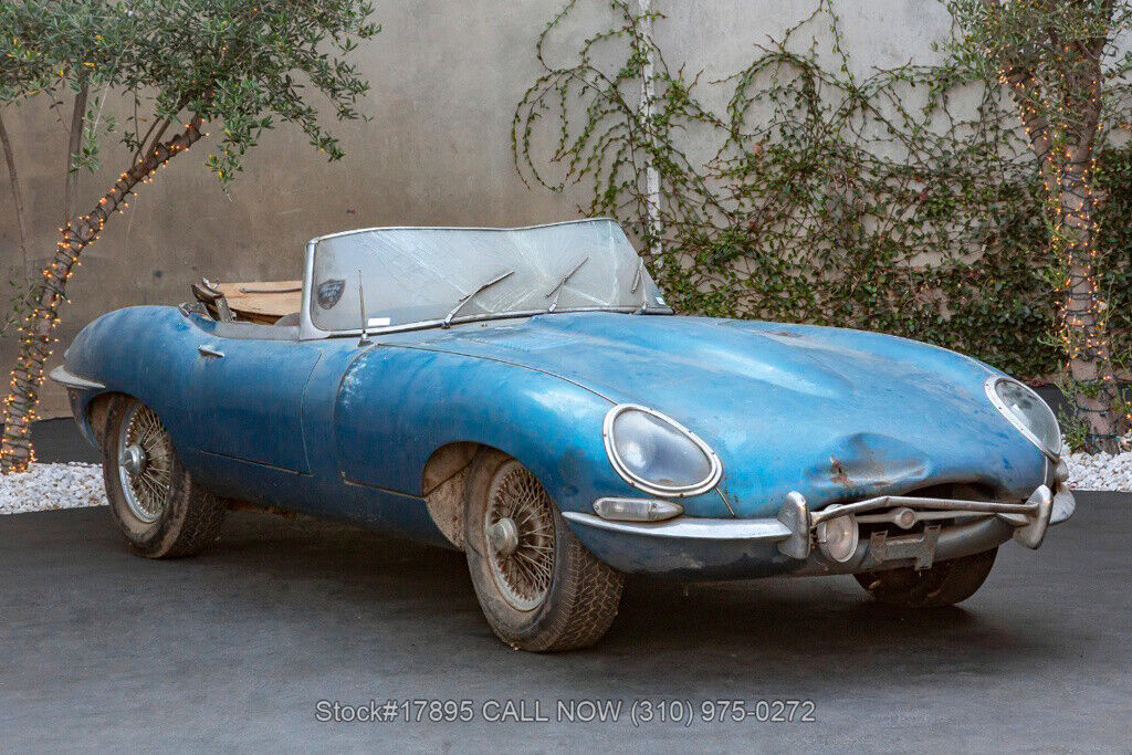 1962 Jaguar XK Series I Flat Floor Roadster With a Louvered Bonne - photo 13