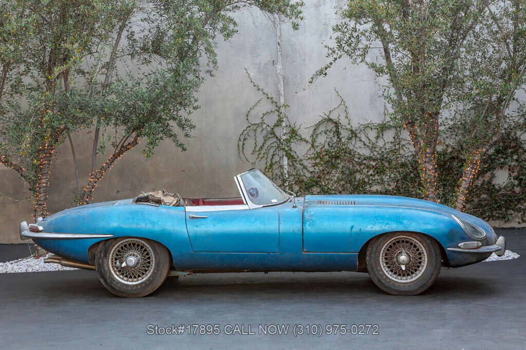 1962 Jaguar XK Series I Flat Floor Roadster With a Louvered Bonne - photo 4