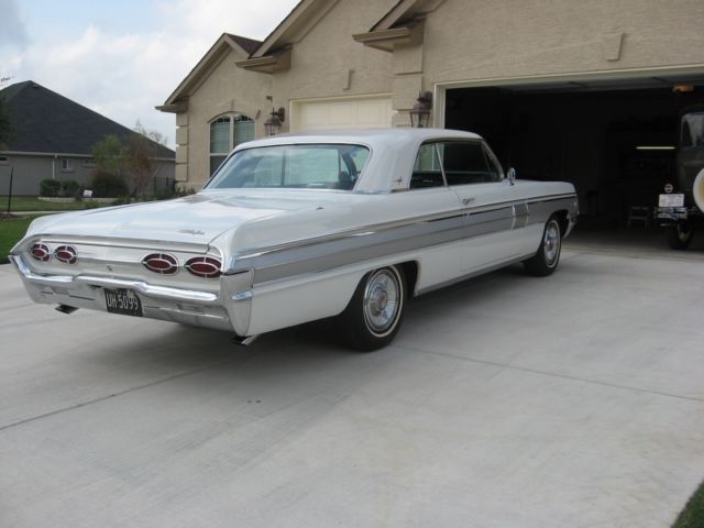 1962 Oldsmobile Starfire - photo 2