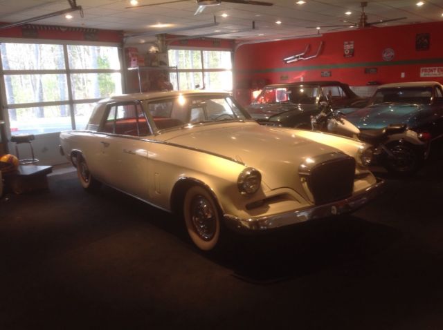 1962 Studebaker Gran Turismo Golden Hawk - photo 5