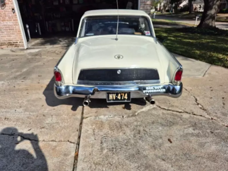 1962 Studebaker Gran Turismo Hawk white 289 4spd. A/C 1962 Studebaker Gran Turismo Hawk