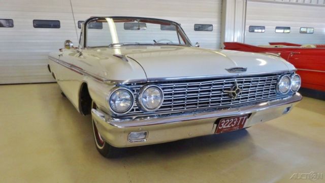 1962 Ford Galaxie Sunliner Convertible - photo 3