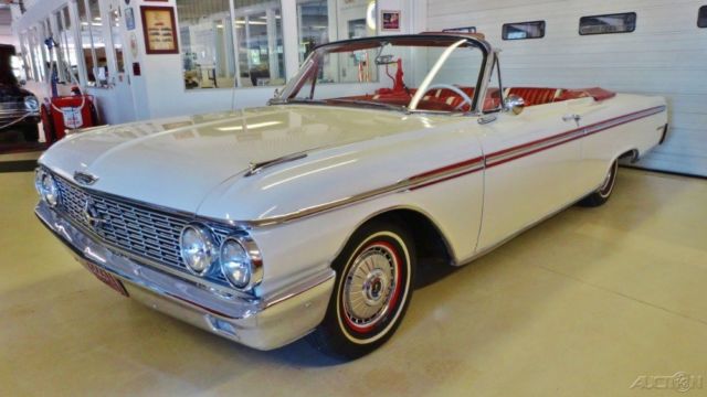 1962 Ford Galaxie Sunliner Convertible - photo 6