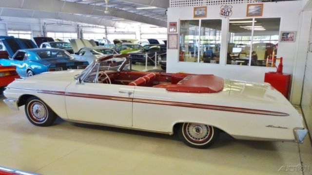 1962 Ford Galaxie Sunliner Convertible - photo 7