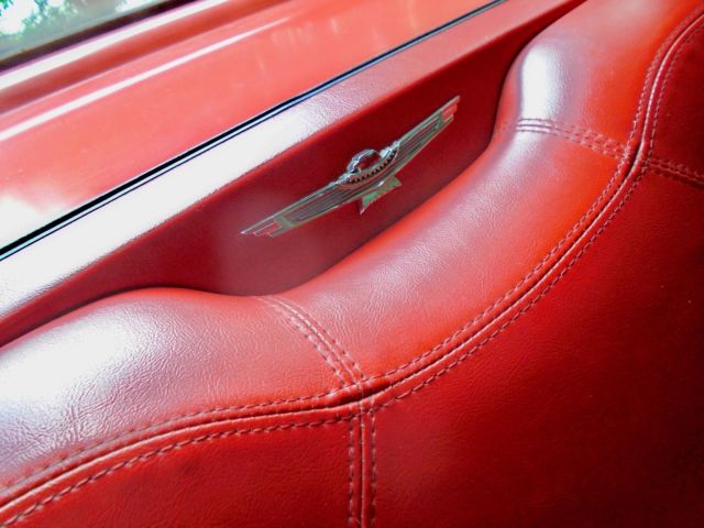 1962 Ford Thunderbird Red Leather - photo 13