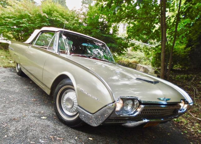 1962 Ford Thunderbird Red Leather - photo 3