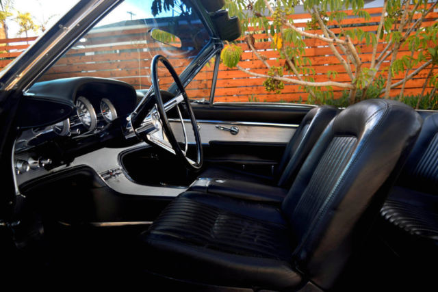 1962 Ford Thunderbird - photo 2
