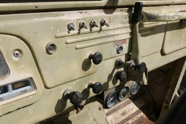 1962 Toyota Land Cruiser - photo 11