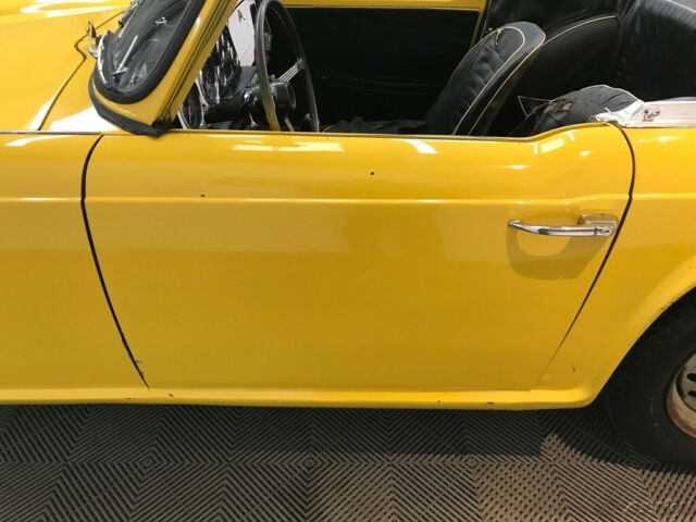 1962 Triumph TR-4 1962 TRIUMPH TR-4 ROADSTER. ORIGINALLY BLACK/BLACK ! 75,825 MI - photo 10