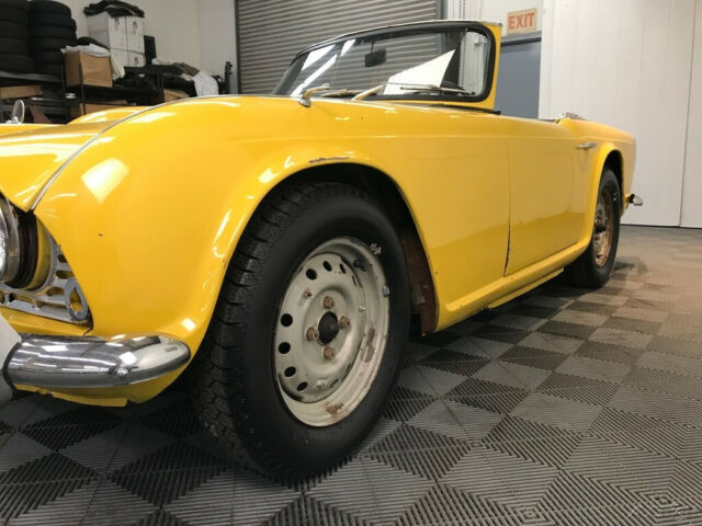 1962 Triumph TR-4 1962 TRIUMPH TR-4 ROADSTER. ORIGINALLY BLACK/BLACK ! 75,825 MI - photo 11