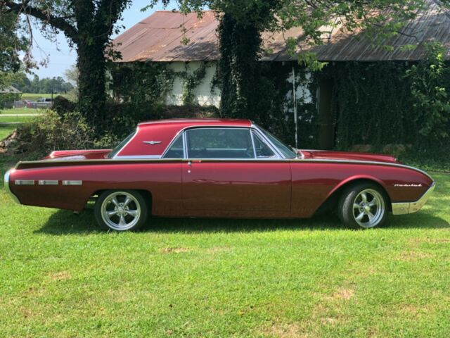 1962 Ford Thunderbird 2-door Hardtop - photo 3