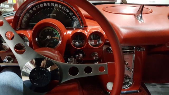 1962 Chevrolet Corvette ROADSTER - photo 8