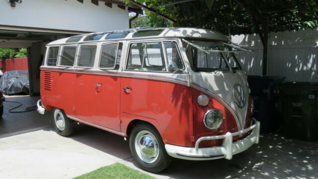 1962 Volkswagen 23 Window Deluxe bus sunroof 1962 Volkswagen Bus/Vanagon