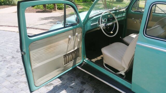 1962 Volkswagen Beetle - Classic Refurbished in 2004 - photo 4