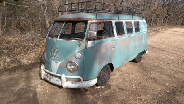 1962 Volkswagen Bus - Turn Key Driver 1962 Volkswagen Bus/Vanagon Standard