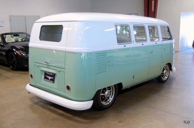 1962 Volkswagen Microbus Safari - photo 12