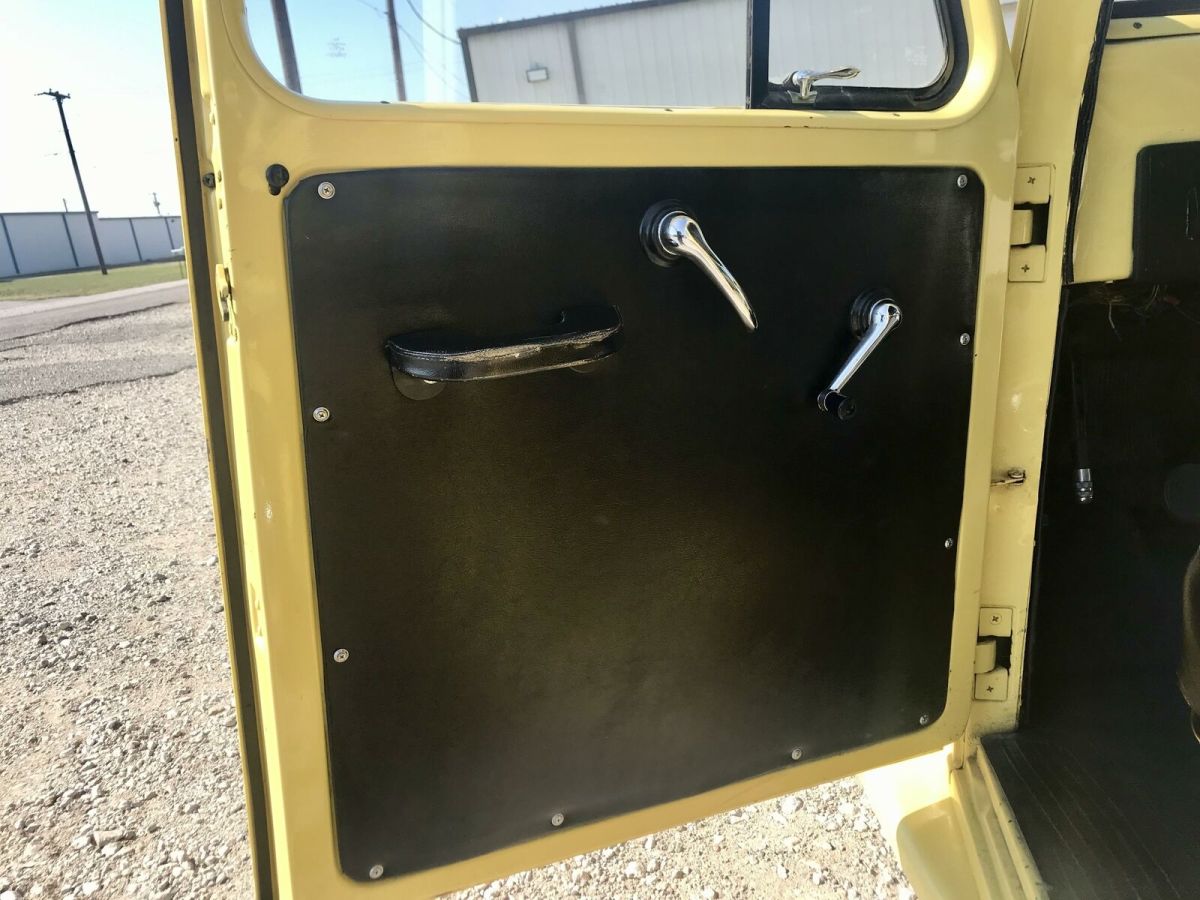 1962 Willys Station Wagon 4 Cylinder / 3 Speed Manual - photo 10