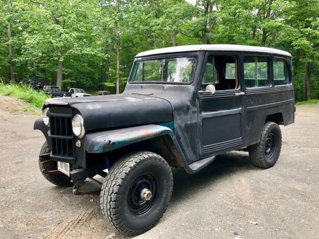 1962 Willys 439 4X4 WAGON CUSTOM CLASSIC - photo 2