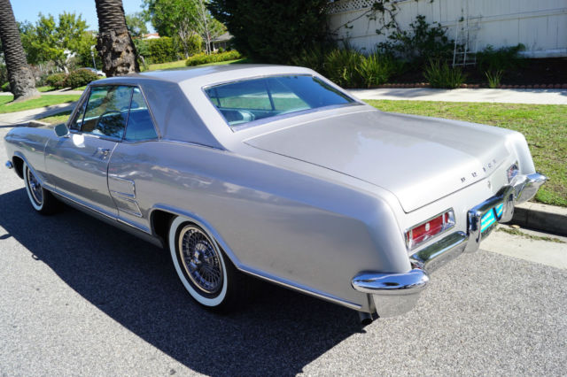 1963 Buick Riviera RARE SILVER CLOUD WITH SILVER INTERIOR! - photo 11