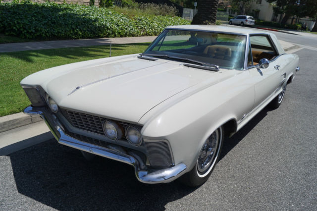 1963 401/325HP V8 - DESIRABLE & RARE EARLY MODEL WITH SLICK DASH & FACTORY AC 1963 Buick Riviera RARE EARLY MODEL WITH SLICK DASH & FACTORY AC