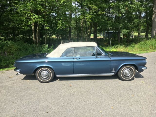 1963 Chevrolet Corvair Spyder - photo 2