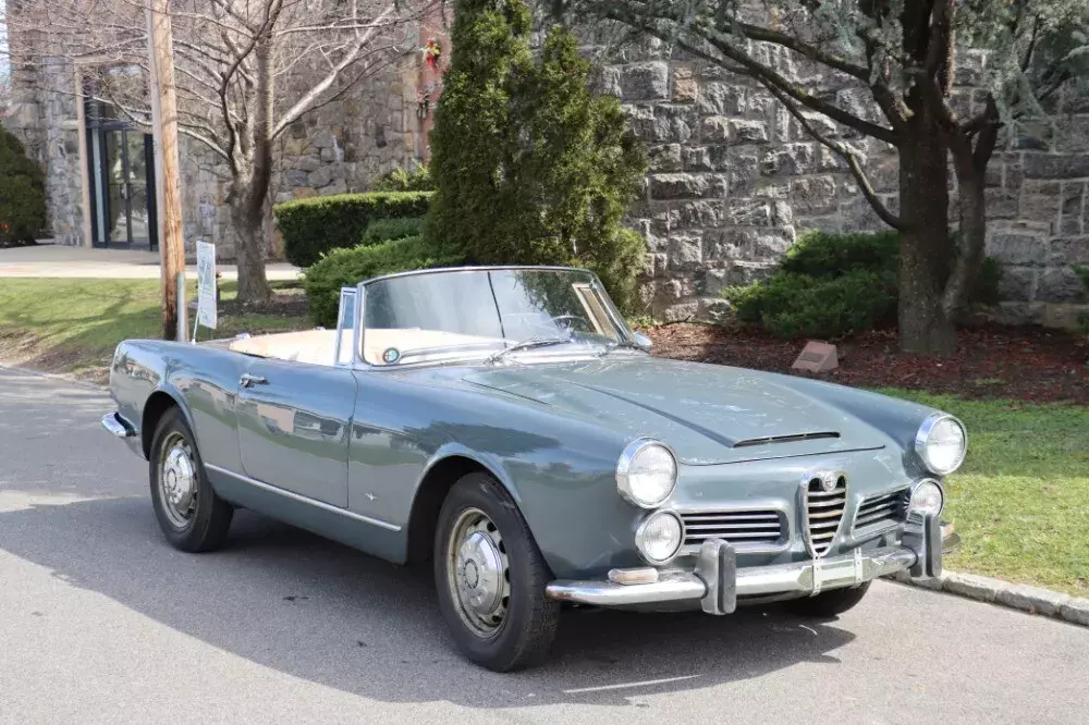 1963 Alfa Romeo 2600 for sale! 1963 Alfa Romeo 2600