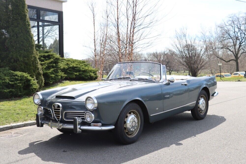 1963 Alfa Romeo 2600 - photo 2