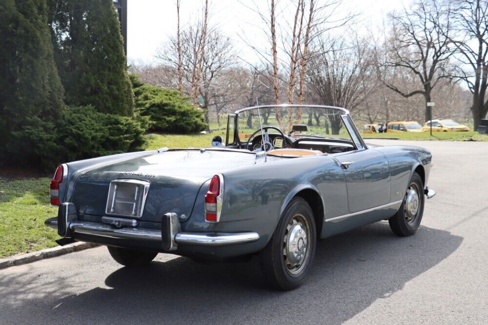 1963 Alfa Romeo 2600 - photo 5