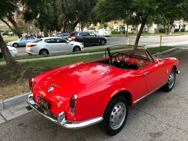 1963 Alfa Romeo Giulietta SPIDER - photo 6