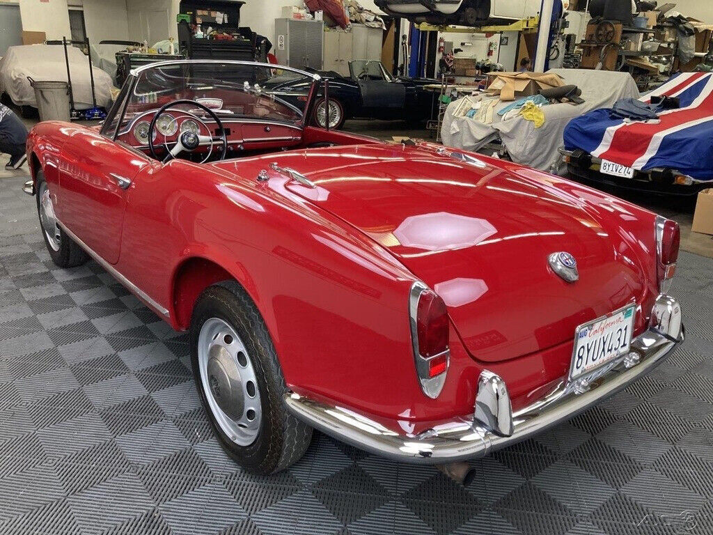 1963 Alfa Romeo Guiletta Spider 1963 ALFA ROMEO GUILIETTA SPYDER. ALFA RED - photo 11