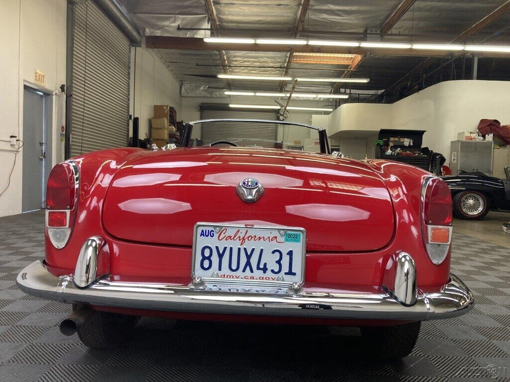 1963 Alfa Romeo Guiletta Spider 1963 ALFA ROMEO GUILIETTA SPYDER. ALFA RED - photo 9