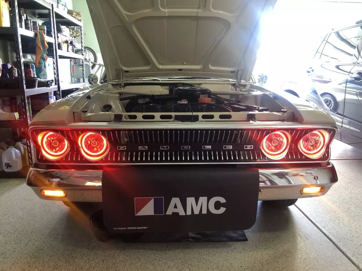 1963 AMC Rambler White classic 550 1963 AMC Rambler classic 550