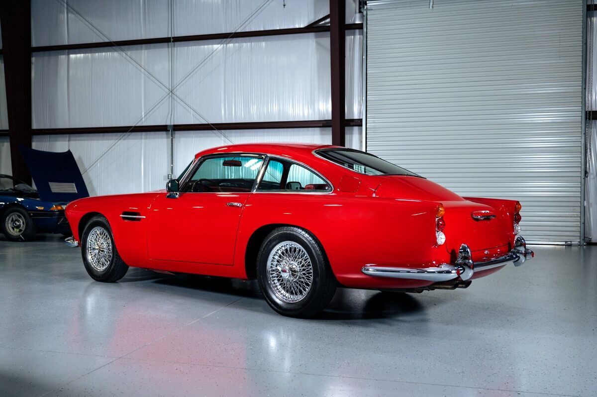 1963 Aston Martin DB4 - photo 4