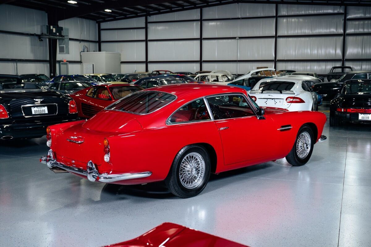 1963 Aston Martin DB4 - photo 6