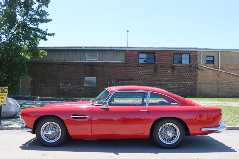 1963 Aston Martin DB4 Series V - photo 4
